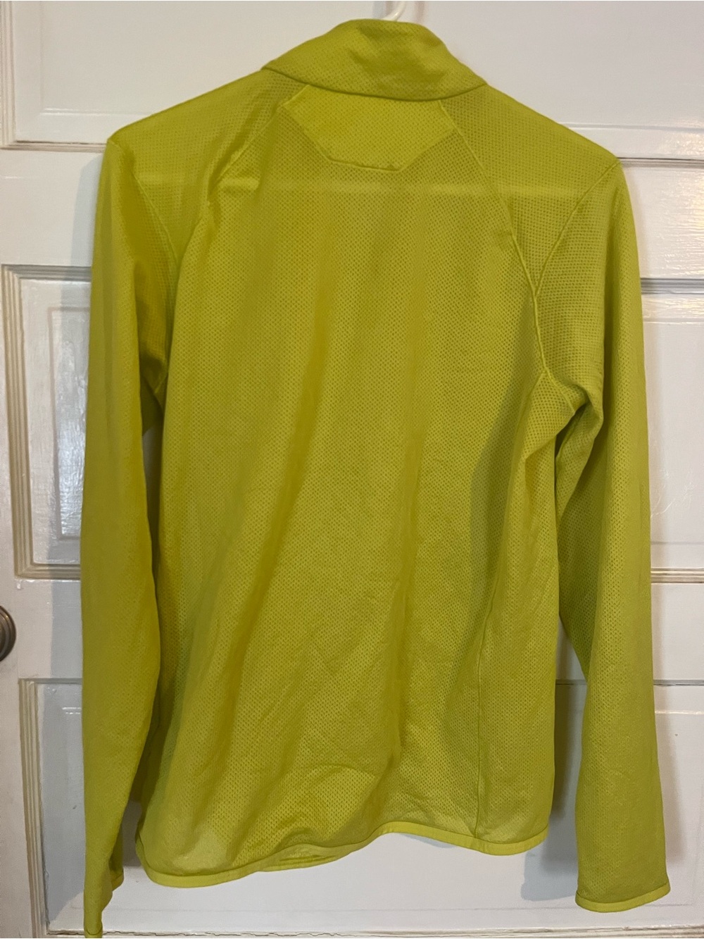 Mountain Hardwear Men's Lime Green Lightweight Half-Zip Pullover - Picture 3 of 3